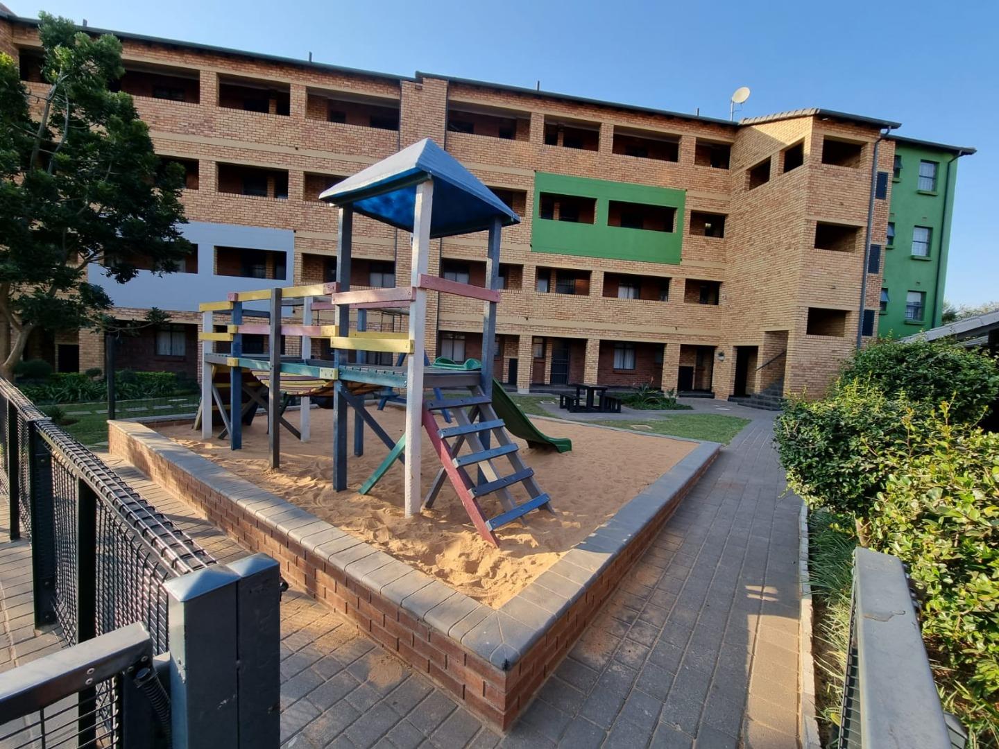 Montana Park Property Apartments / flats for sale in Montana Park Page 2