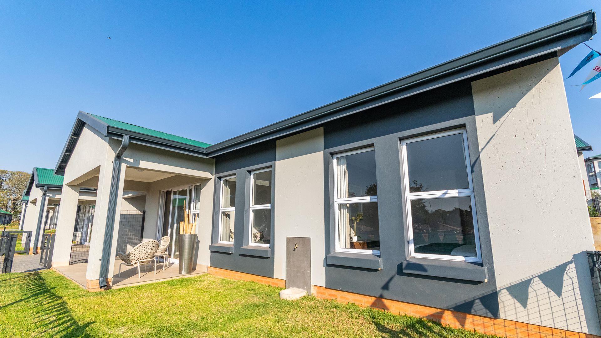 2 Bedroom House for sale in Modderfontein P24114585000