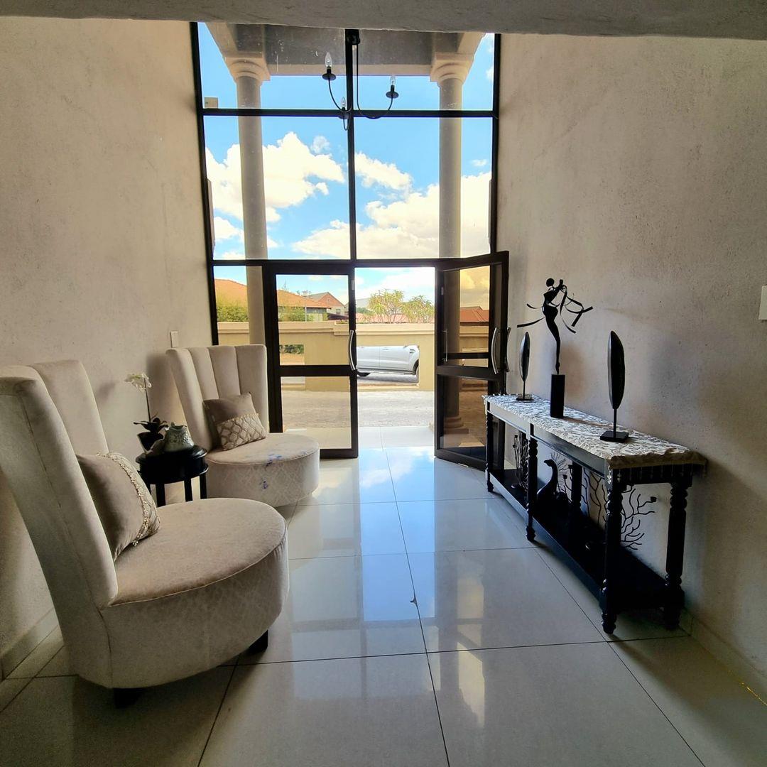 5 Bedroom House for sale in Waterberry Country Estate P24112865032