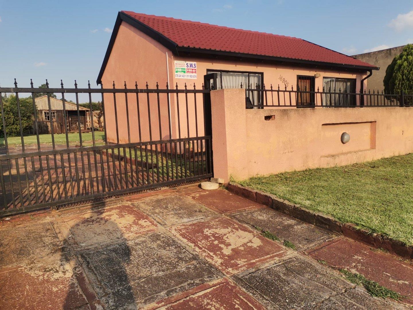 Vosloorus Property Property and houses to rent in Vosloorus