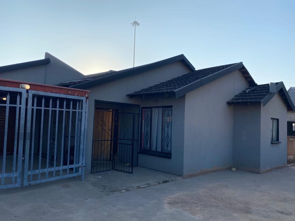 3 Bedroom House for sale in Kwaguqa Ext 7 P24112866611