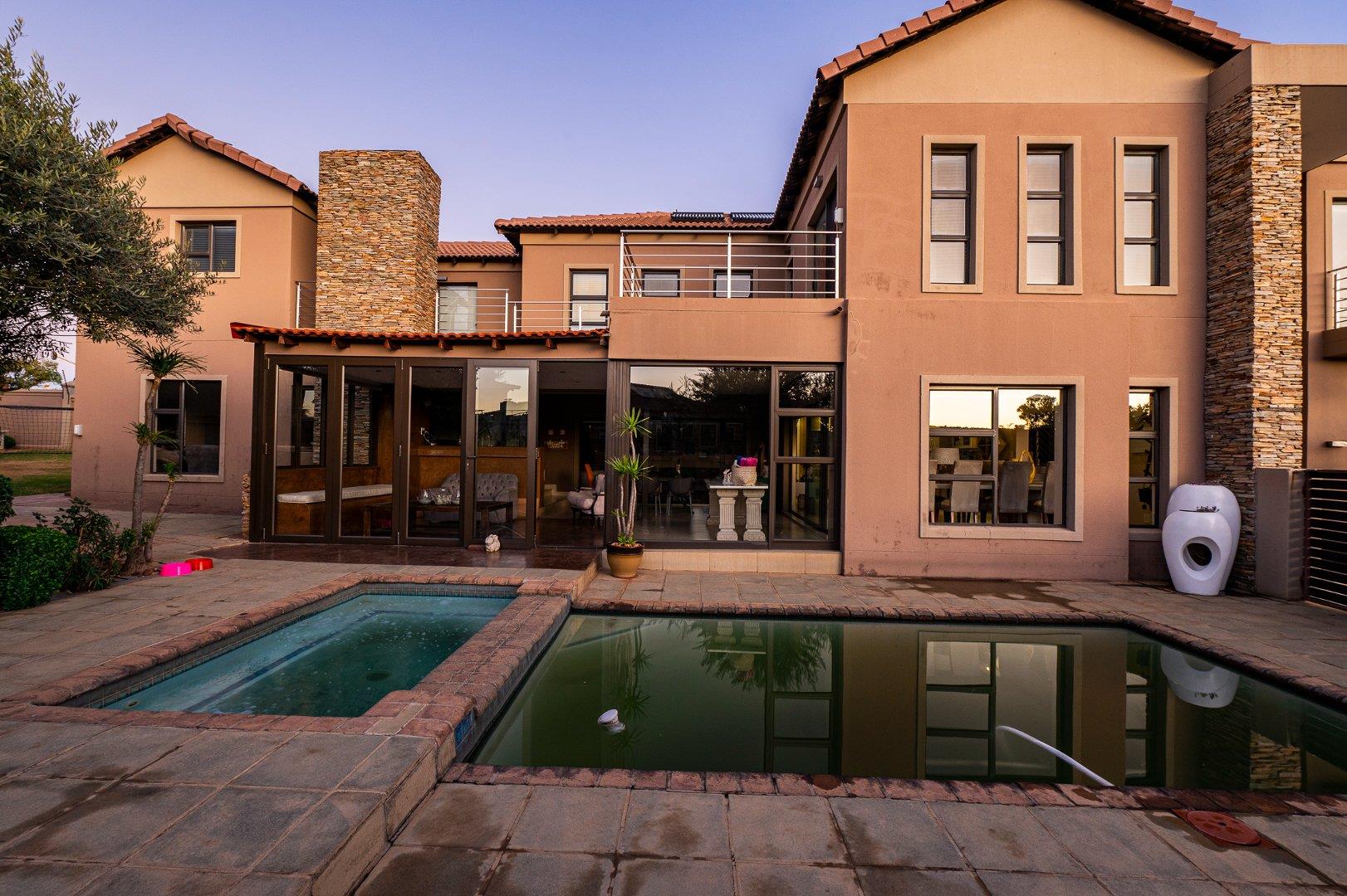 4 Bedroom House to rent in Aspen Hills Nature Estate P24114271075