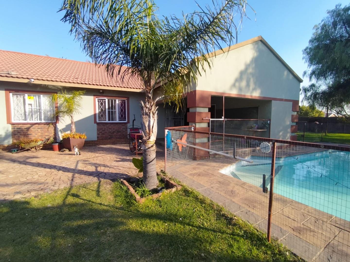 4 Bedroom House for sale in Riversdale P24112873005