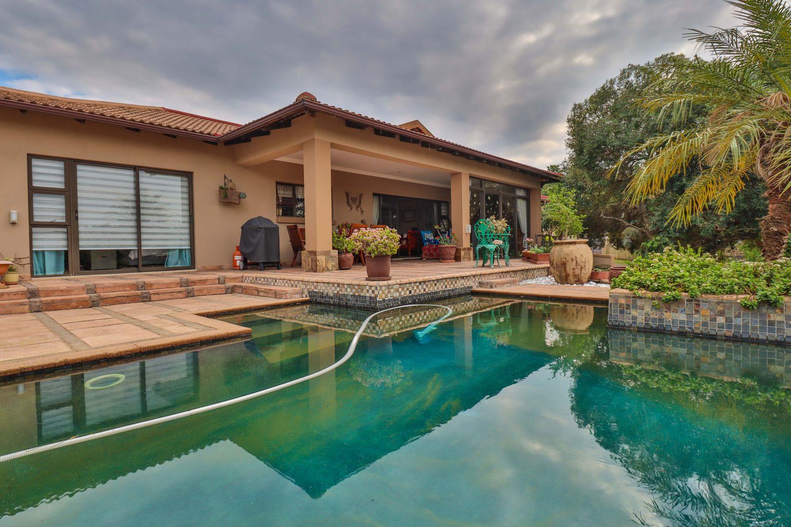 3 Bedroom House for sale in Shelly Beach P24112800056