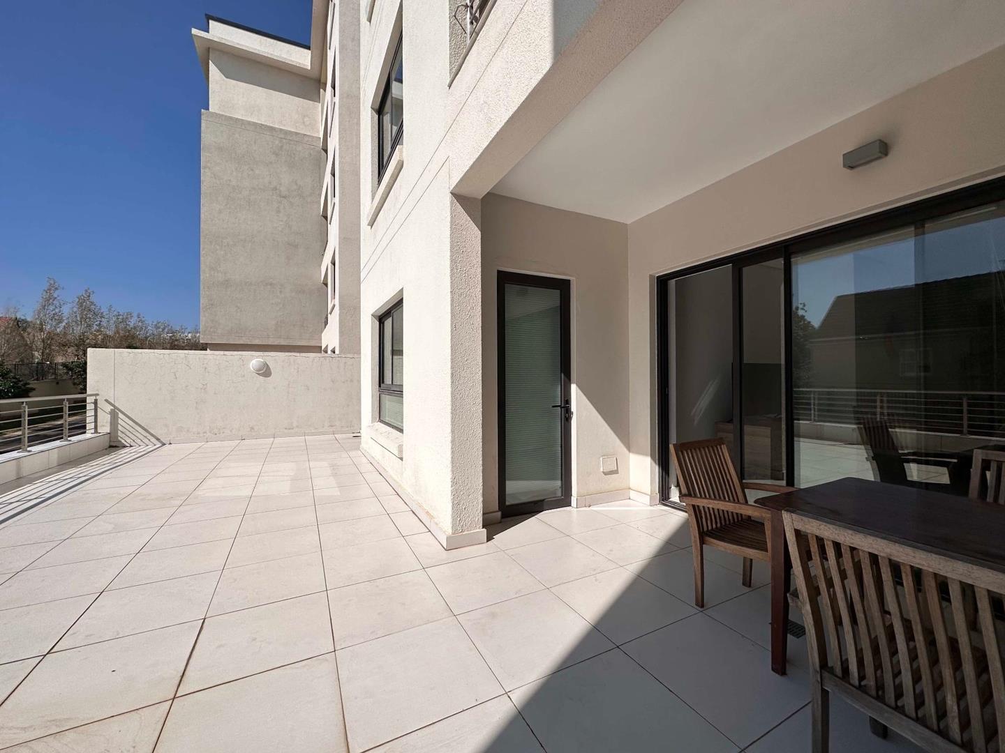 2 Bedroom Apartment / flat to rent in Dunkeld 4 Hurlingham Road P24