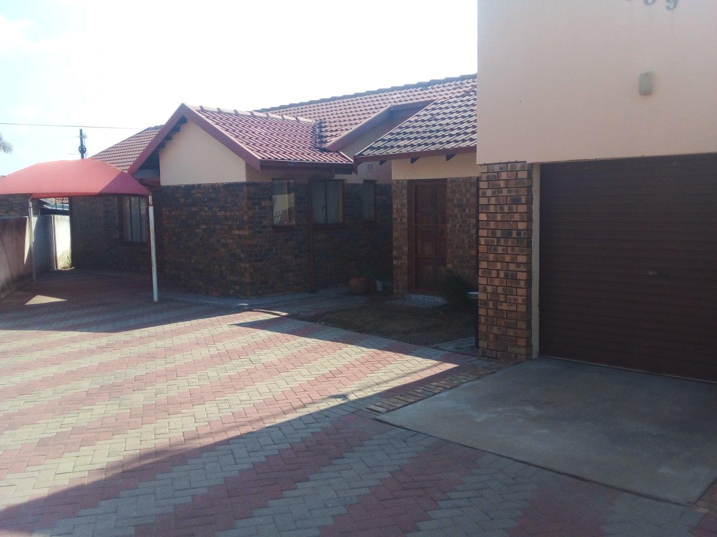 3 Bedroom House for sale in Seshego D P24112882025