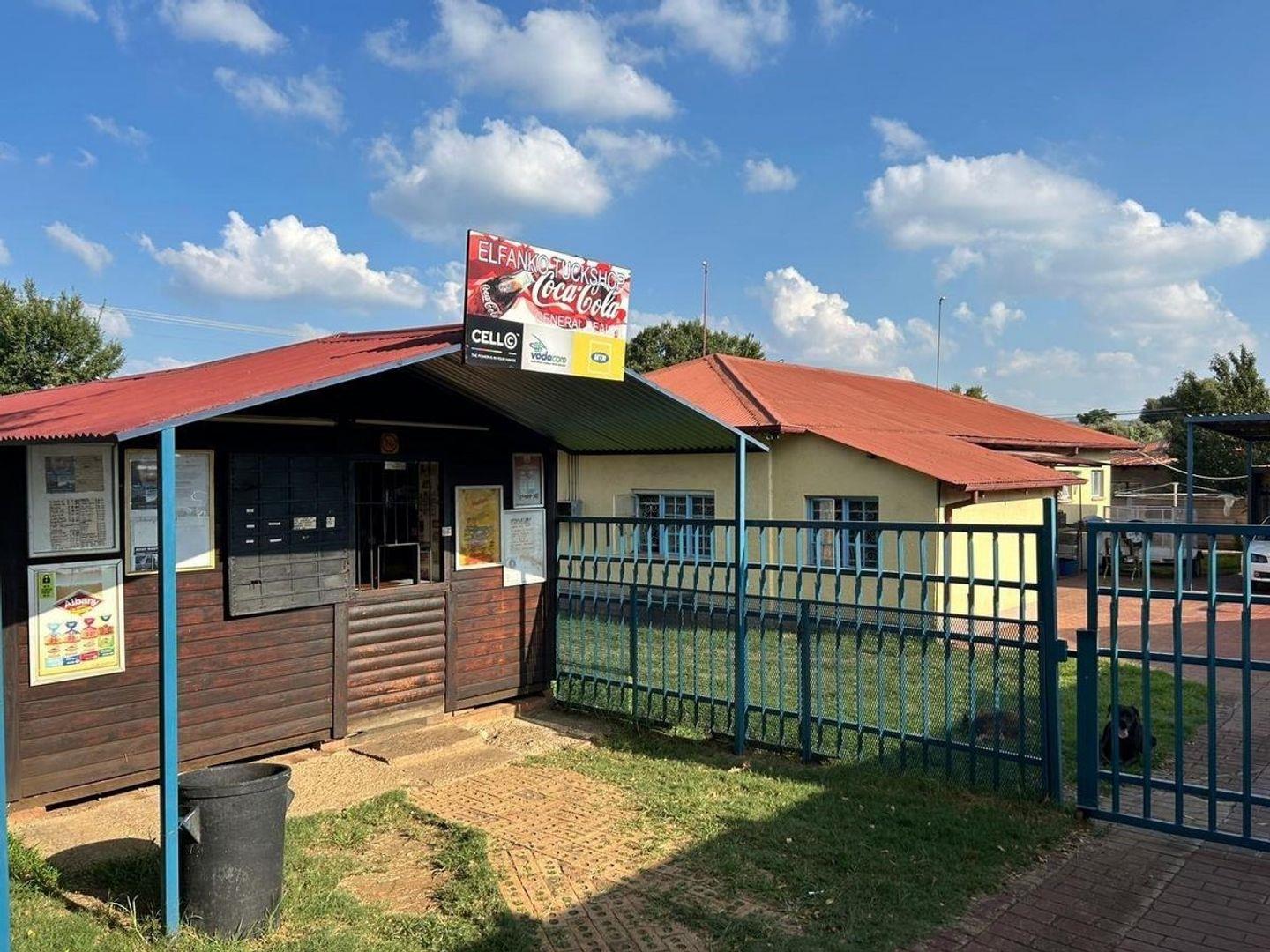 4 Bedroom House for sale in Danville P24112508308