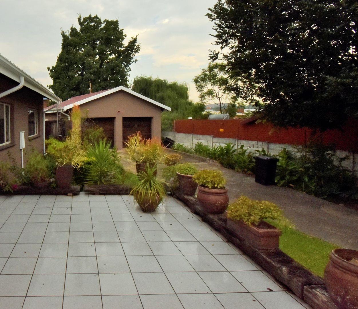 6 Bedroom House for sale in Fontainebleau P24114512659