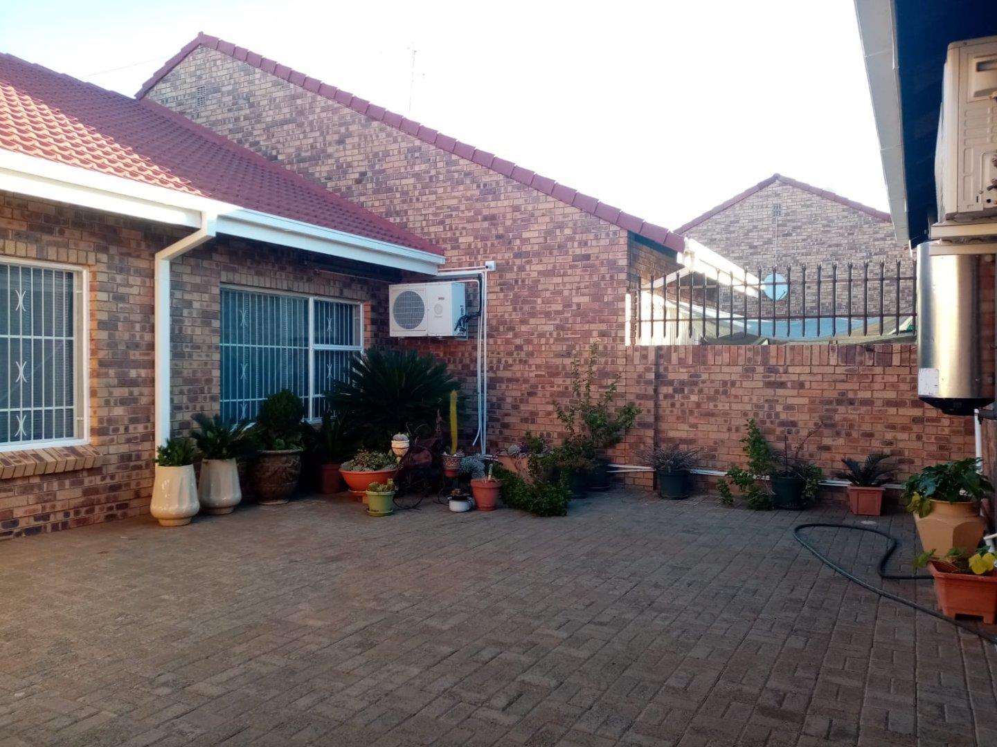 Royldene Property Property and houses for sale in Royldene Page 2