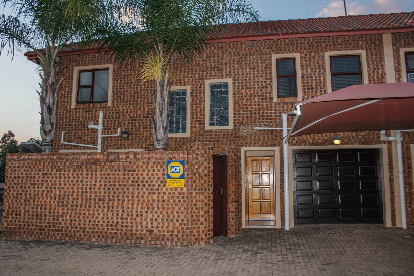 Townhouses for sale in Middelburg, Mpumalanga Middelburg, Mpumalanga