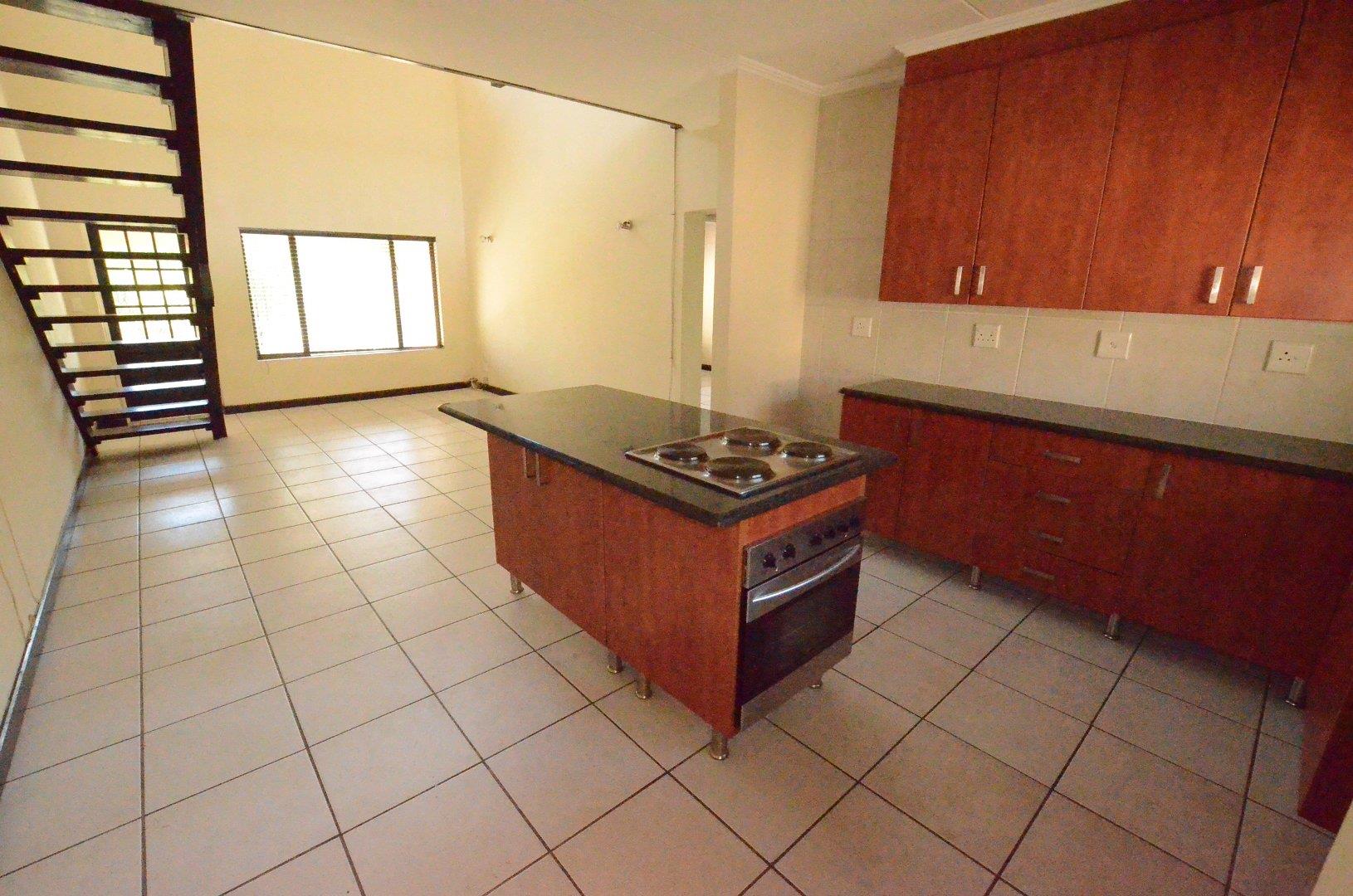 3 Bedroom Apartment / flat for sale in Sunninghill P24112887728