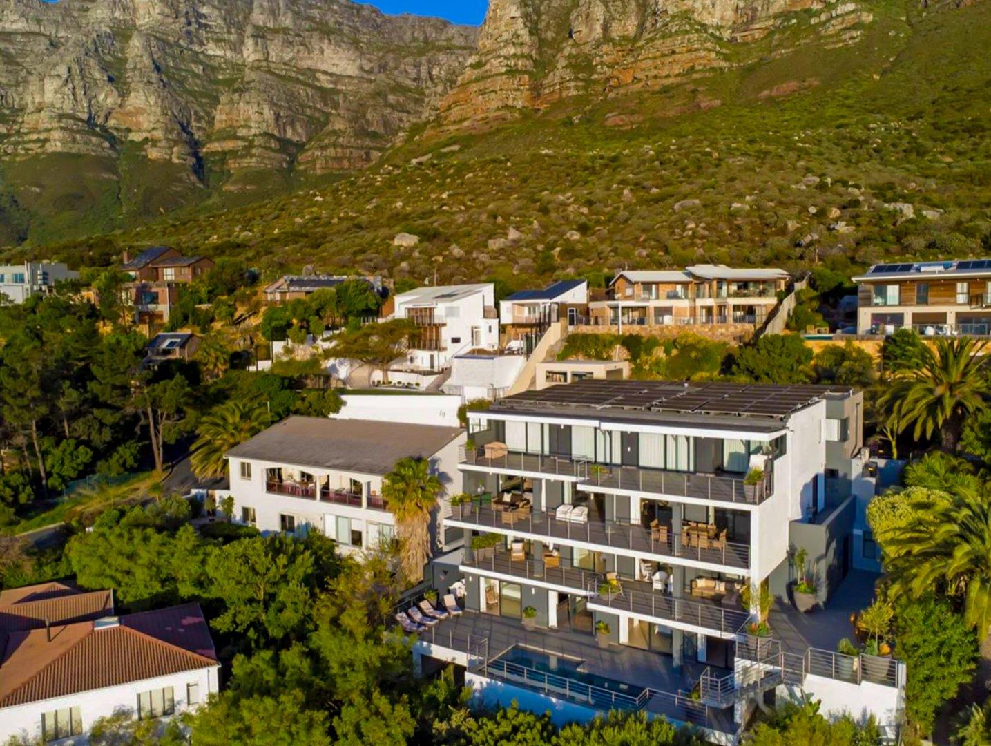 12 Bedroom House to rent in Camps Bay P24112888156