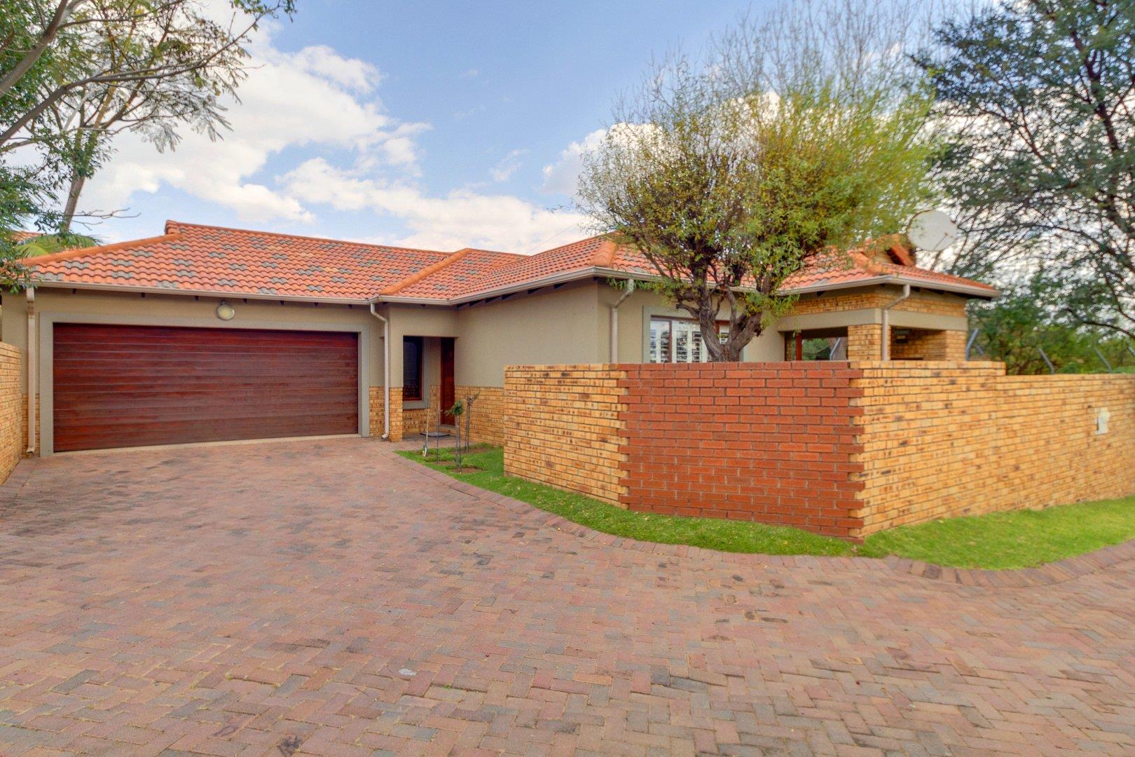 Carlswald Property Houses for sale in Carlswald