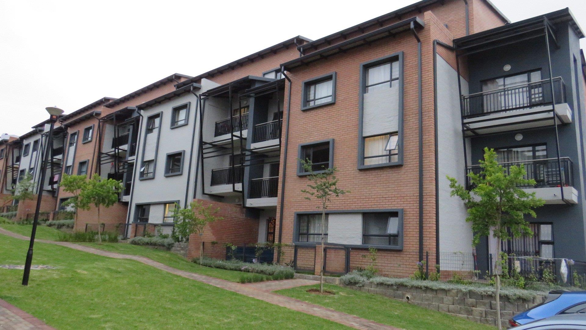 2 Bedroom Apartment / flat for sale in Waterfall Ridge P24114029003