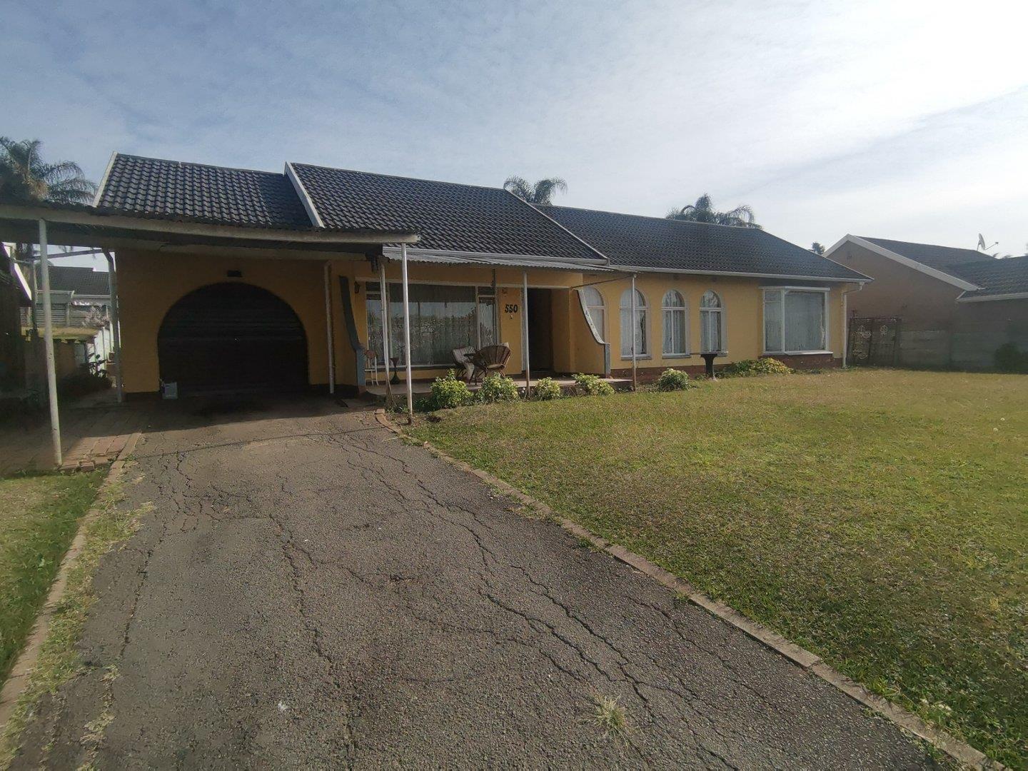 4 Bedroom House for sale in Bisley P24112891003