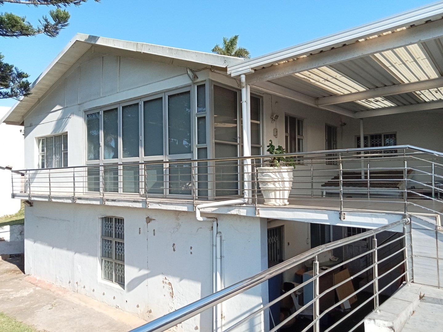 4 Bedroom House for sale in Duffs Road P24112893879