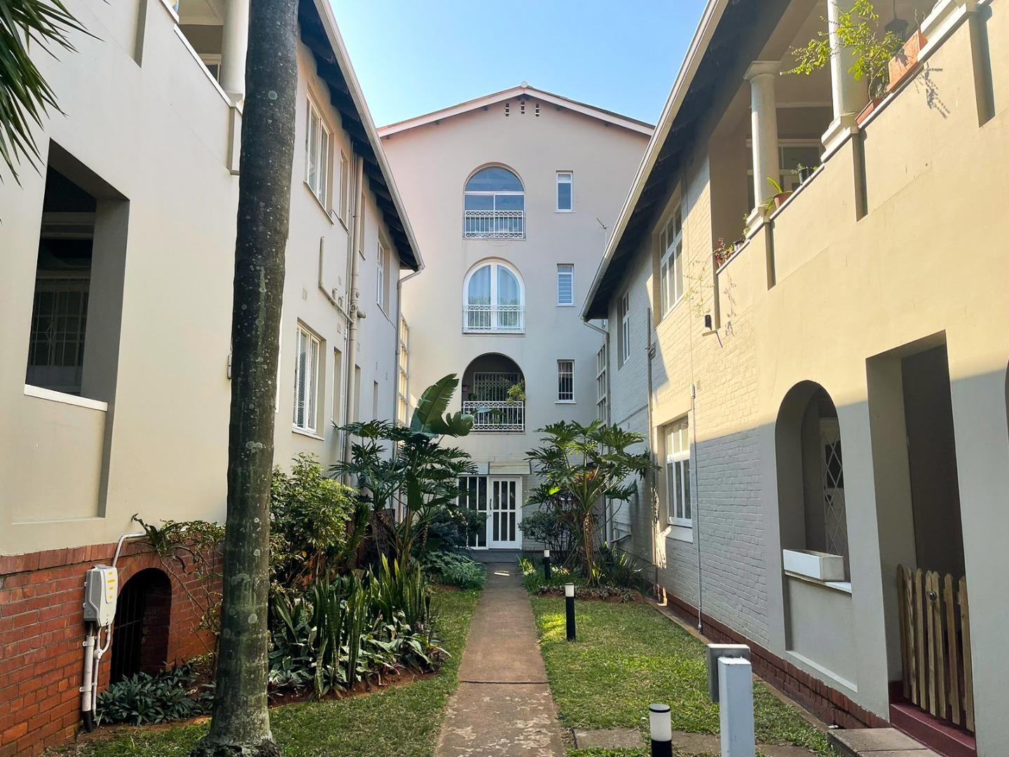 2 Bedroom Apartment / flat for sale in Morningside 10 Ss Chris Hilton