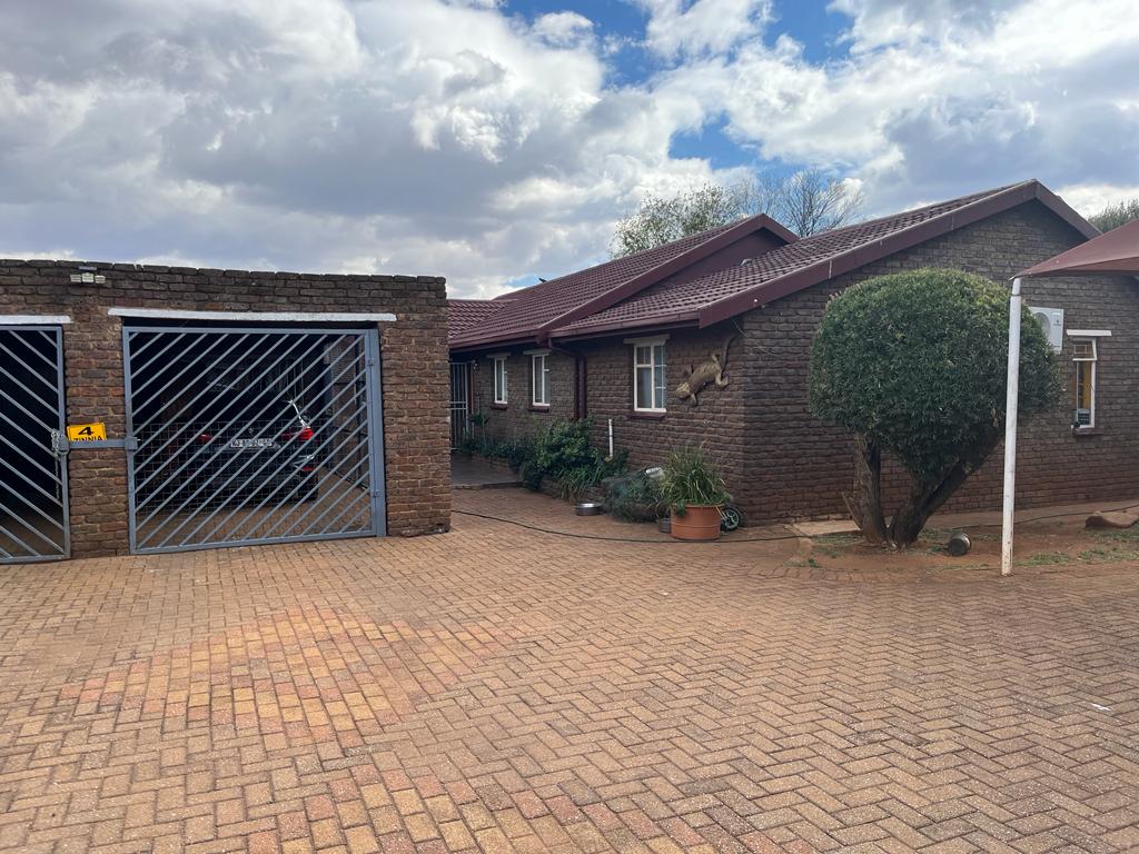 Houses for sale in Westonaria Westonaria Property