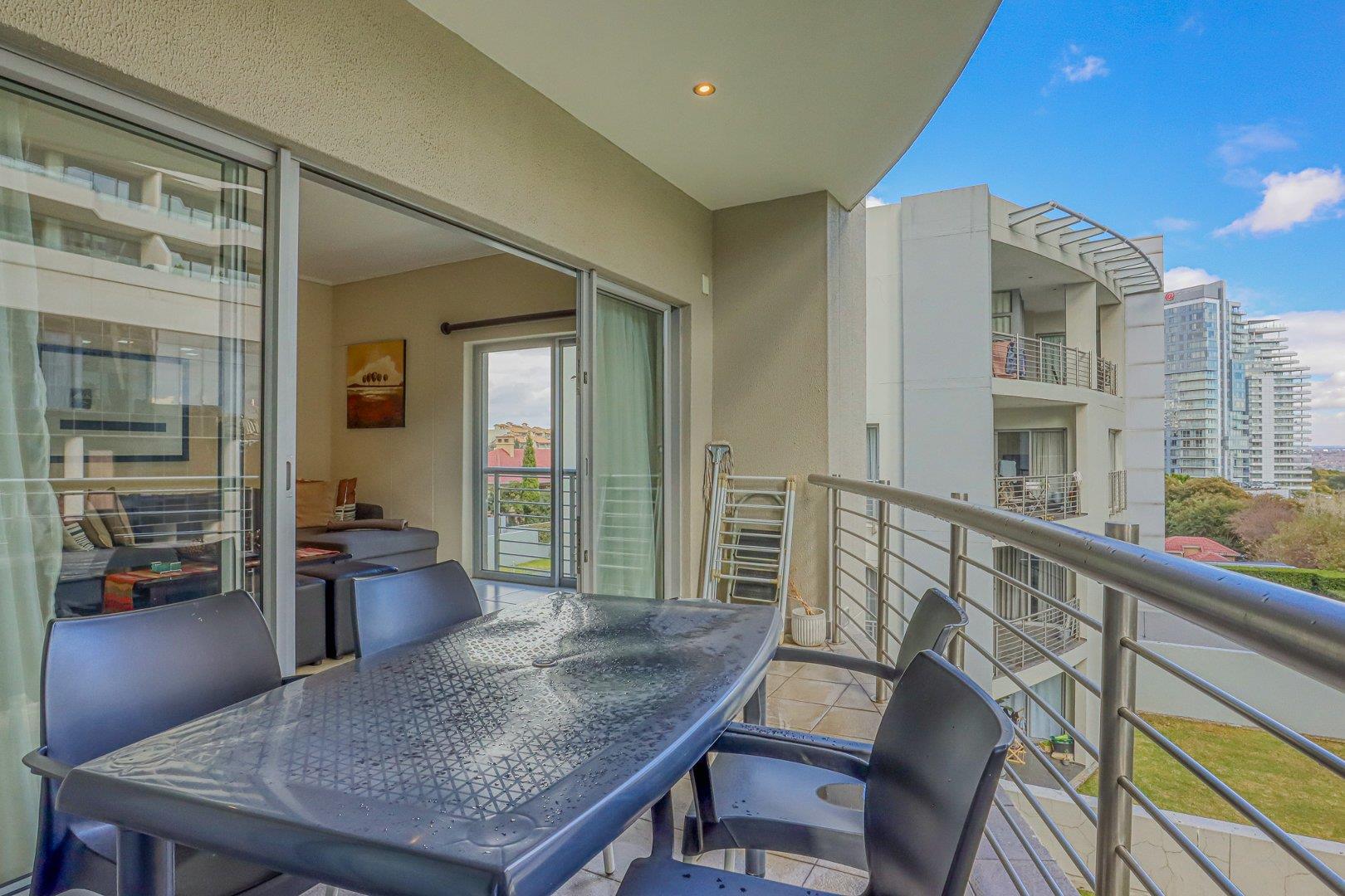 2 Bedroom Apartment / flat for sale in Morningside Topaz 12 Lower Rd P24112865749