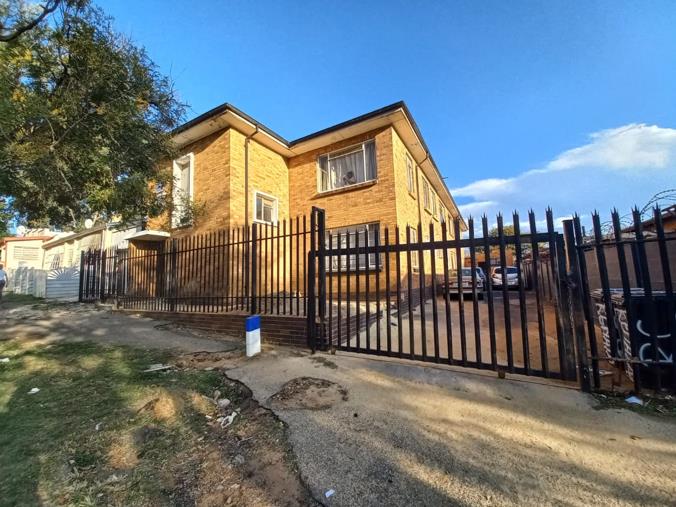 2 Bedroom Apartment / Flat to Rent in Turffontein