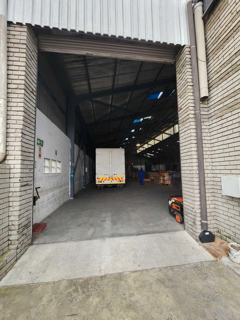 Industrial property to rent in Blackheath Industrial P24112924566