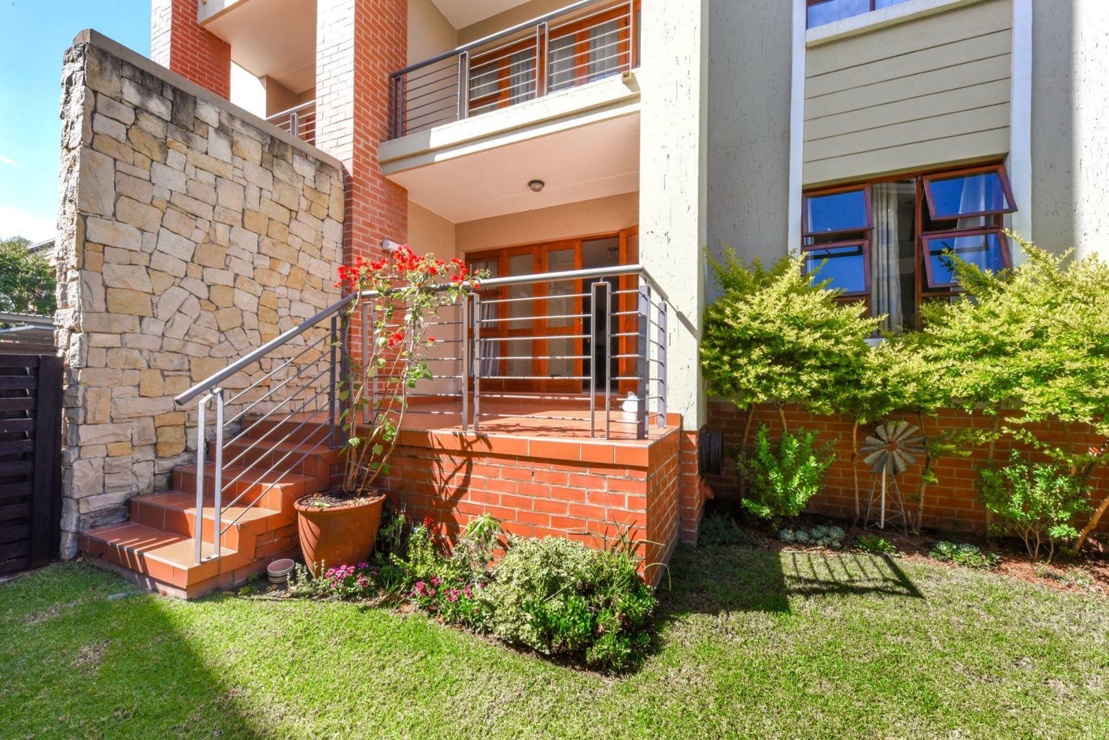 1 Bedroom Apartment / flat for sale in Douglasdale P24112924595