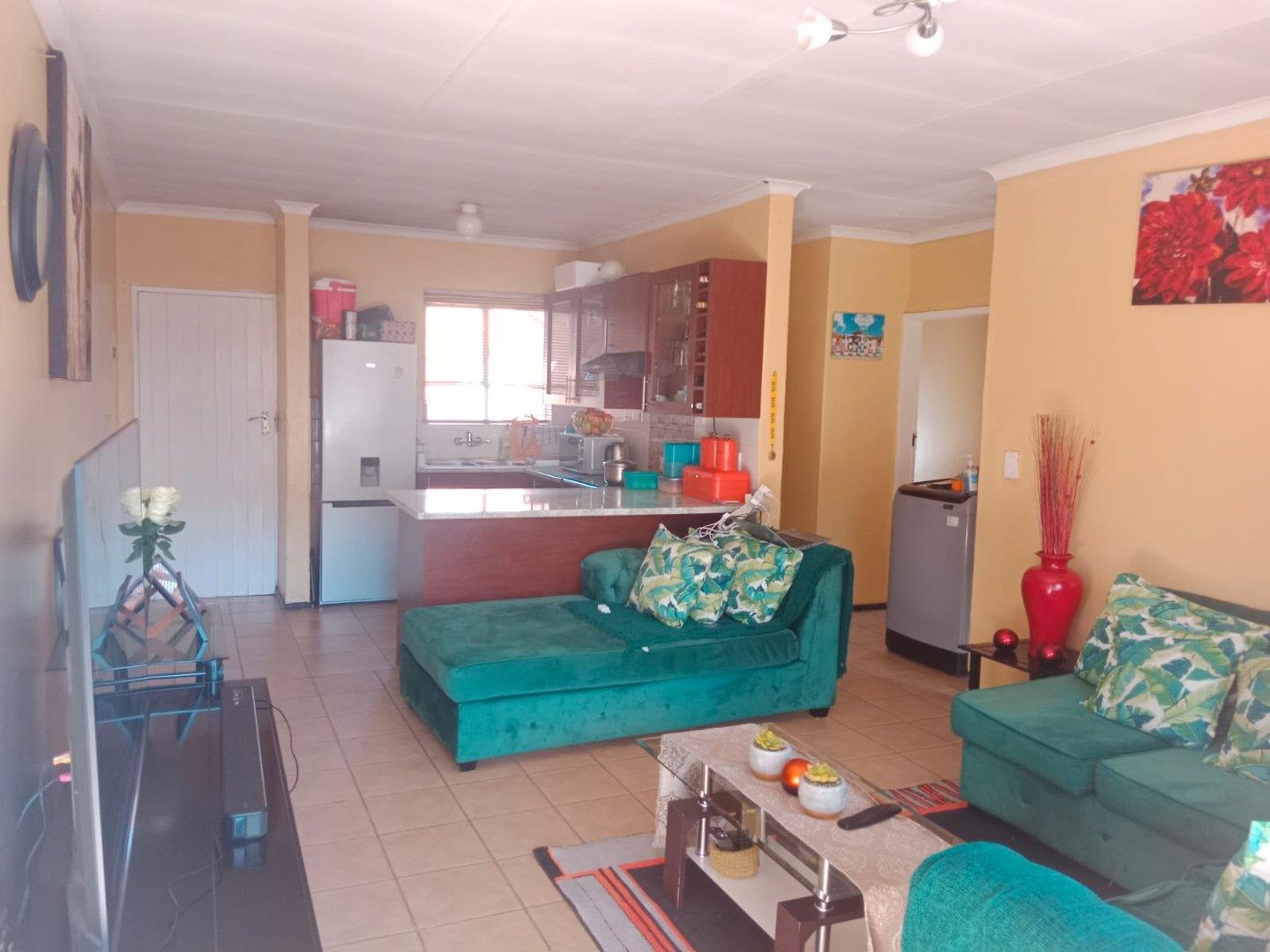 3 Bedroom Townhouse for sale in Boksburg Central P24112925191