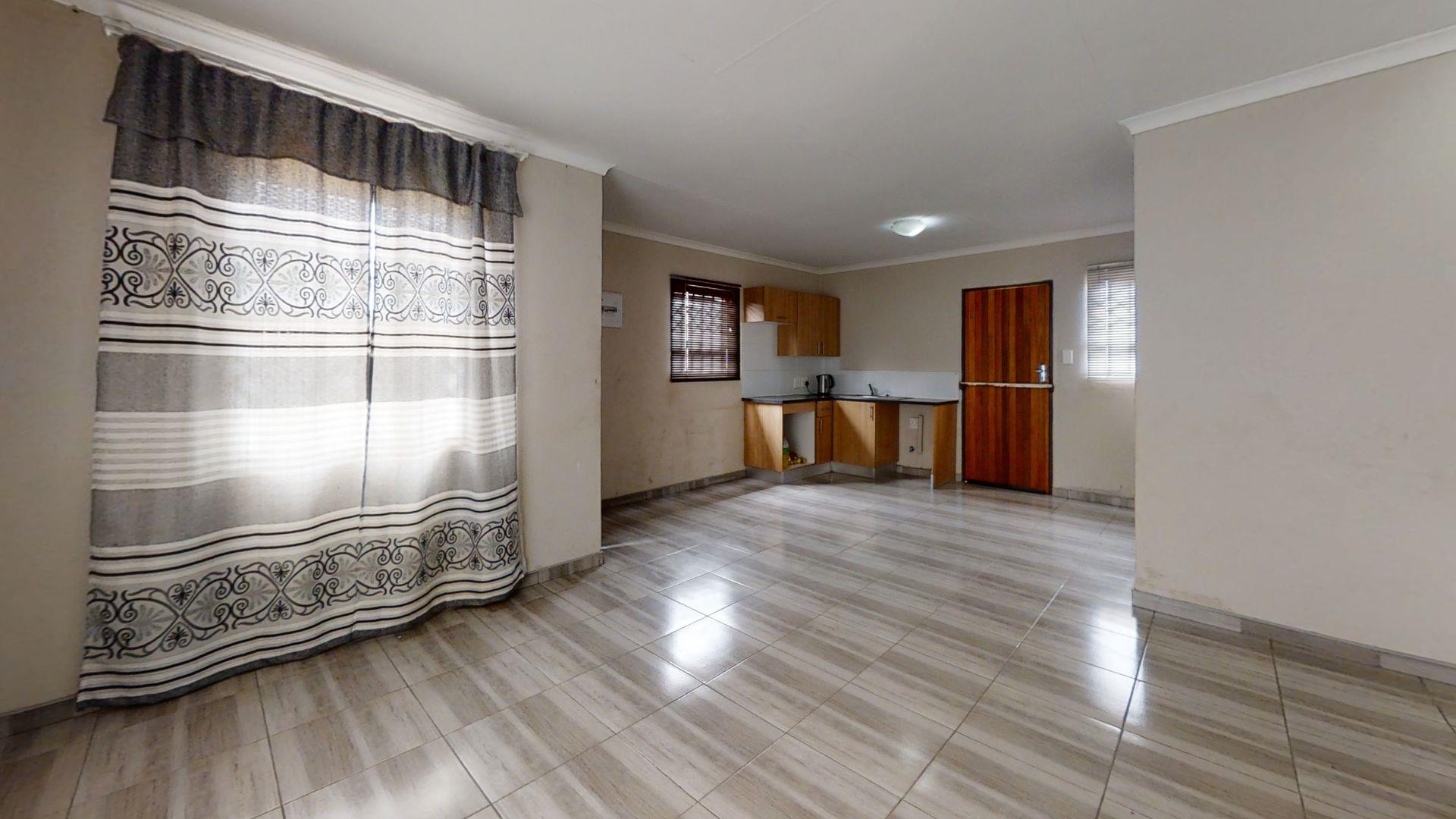 6 Bedroom House for sale in Delmore Park P24112862695