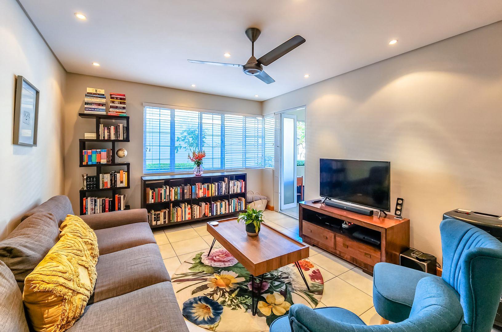 2 Bedroom Apartment / flat for sale in Tamboerskloof P24112936164