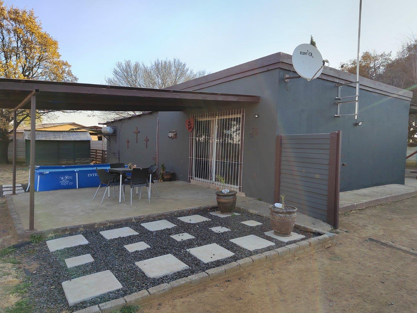 6 Bedroom House for sale in Riversdale P24112937534