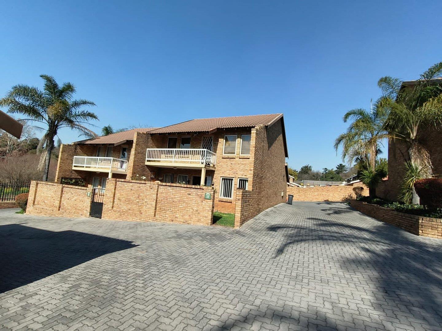 Ferndale, Randburg Property Townhouses for sale in Ferndale, Randburg
