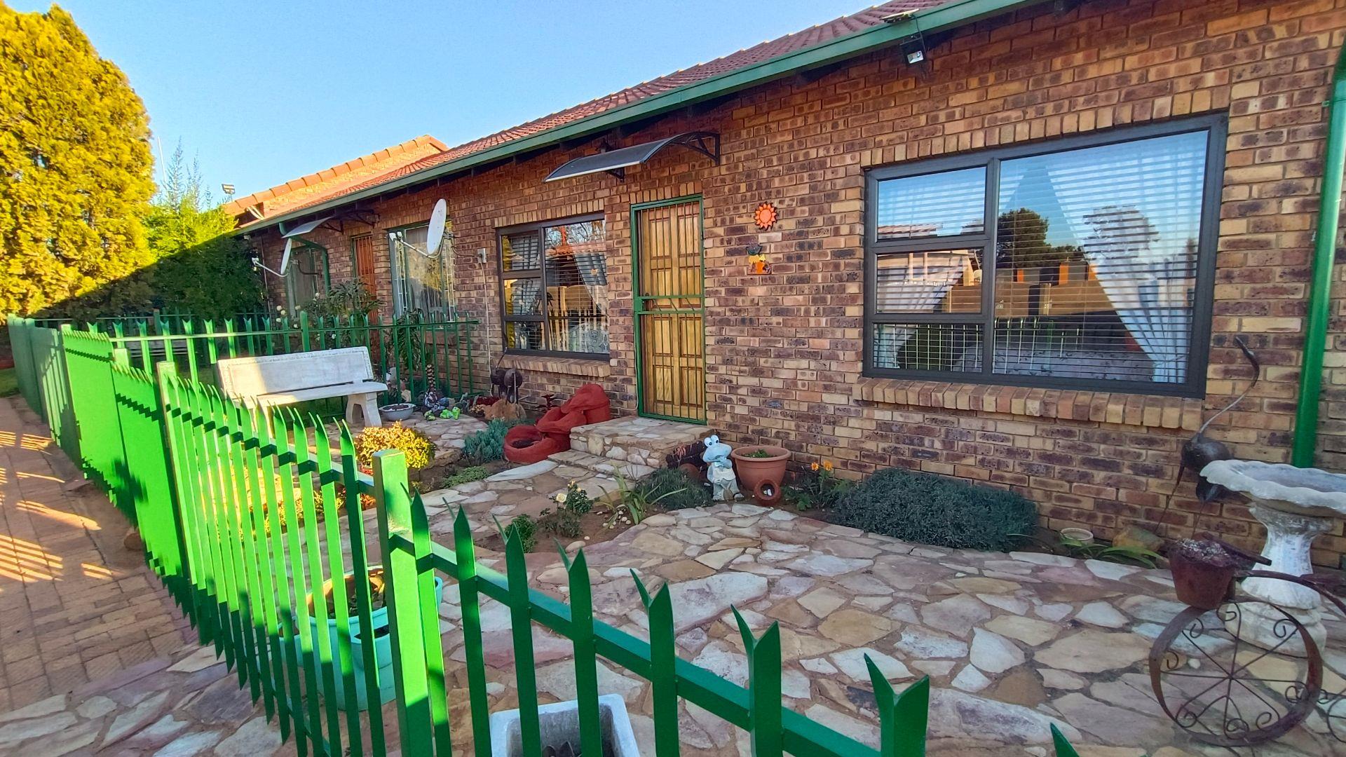 Townhouses for sale in Heidelberg, Gauteng Heidelberg, Gauteng