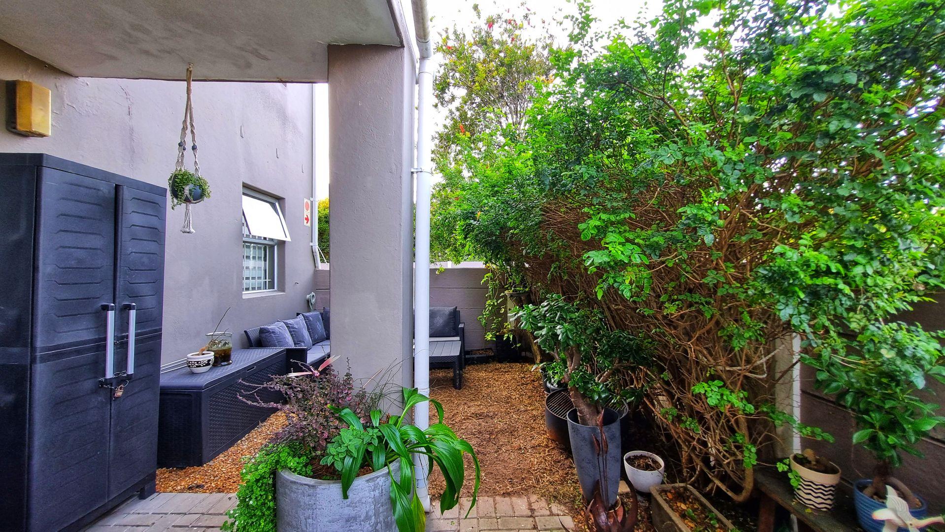 West Beach, Blouberg Property Apartments / flats for sale in West