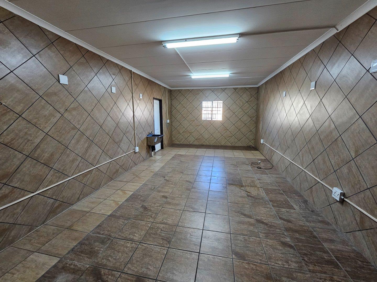 Commercial property to rent in Bethlehem Central P24112965948