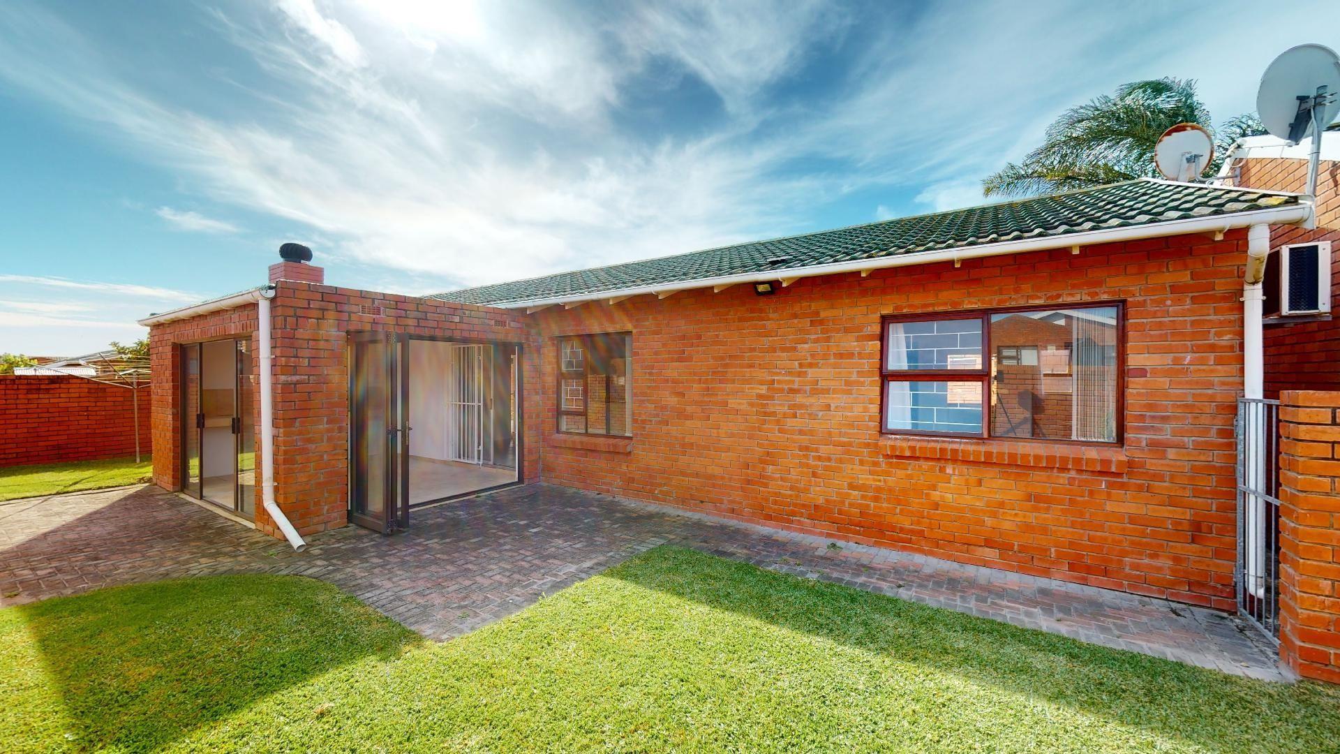 Sherwood, Port Elizabeth Property Townhouses for sale in Sherwood