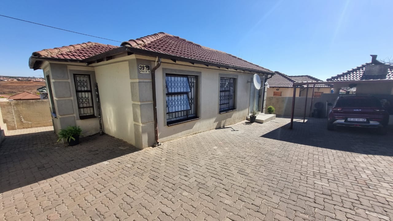 Olifantsfontein, Tembisa Property Houses for sale in Olifantsfontein
