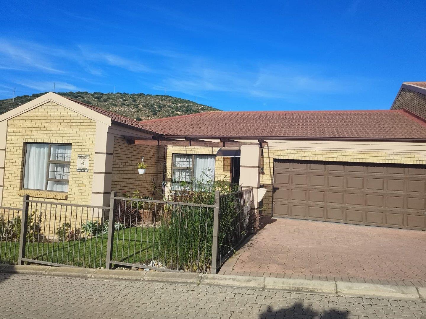 Island View, Mossel Bay Property Townhouses for sale in Island View