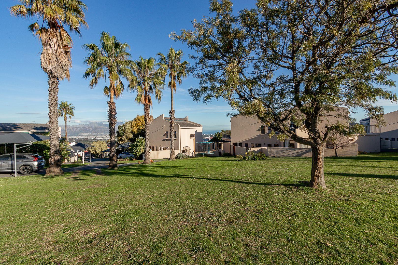 Heldervue Property Townhouses for sale in Heldervue