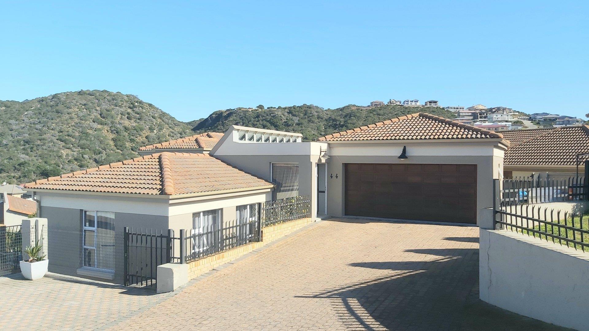 3 Bedroom House for sale in Island View P24112973139