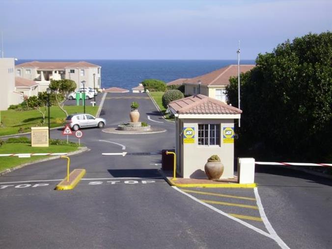 2 Bedroom House to Rent in Westcliff