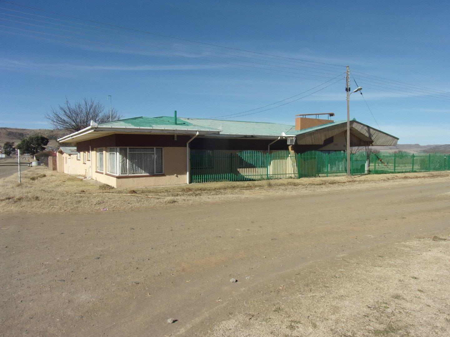 House for sale in Sterkstroom P24112975524