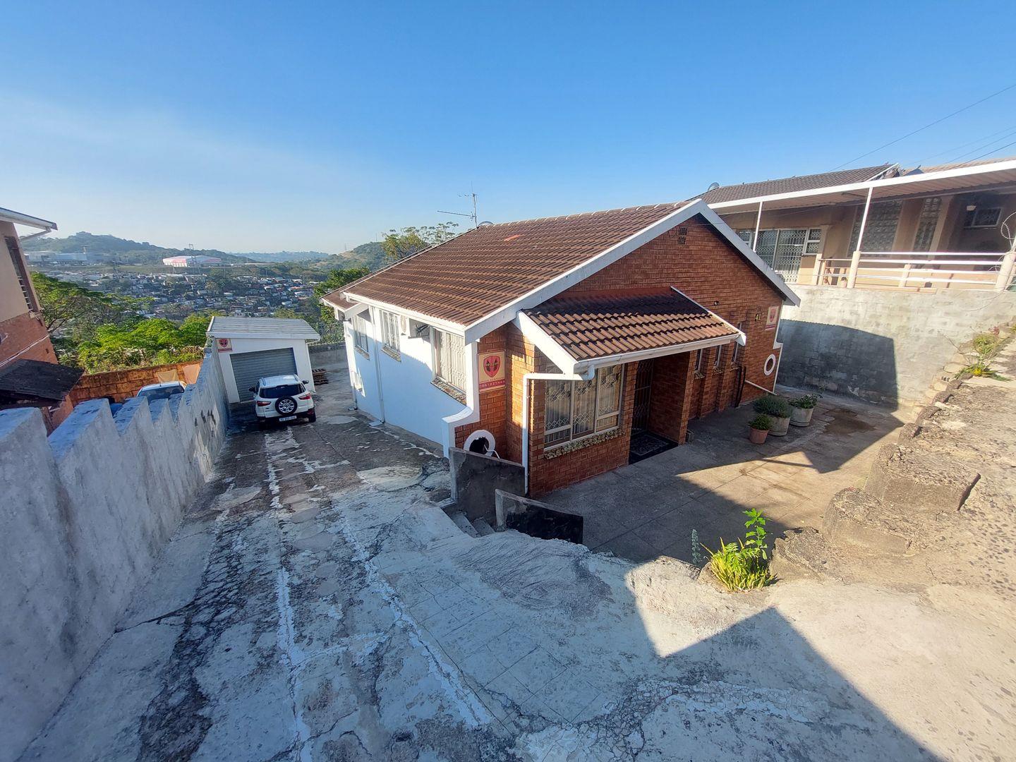 3 Bedroom House for sale in Moorton P24112975552