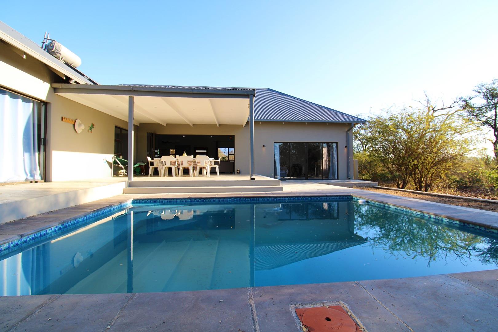 4 Bedroom House for sale in Blyde Wildlife Estate P24112975711