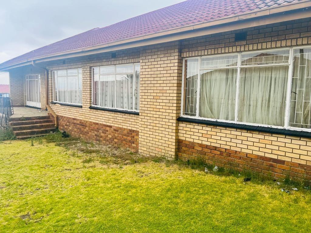 3 Bedroom House for sale in Kinross P24112976113