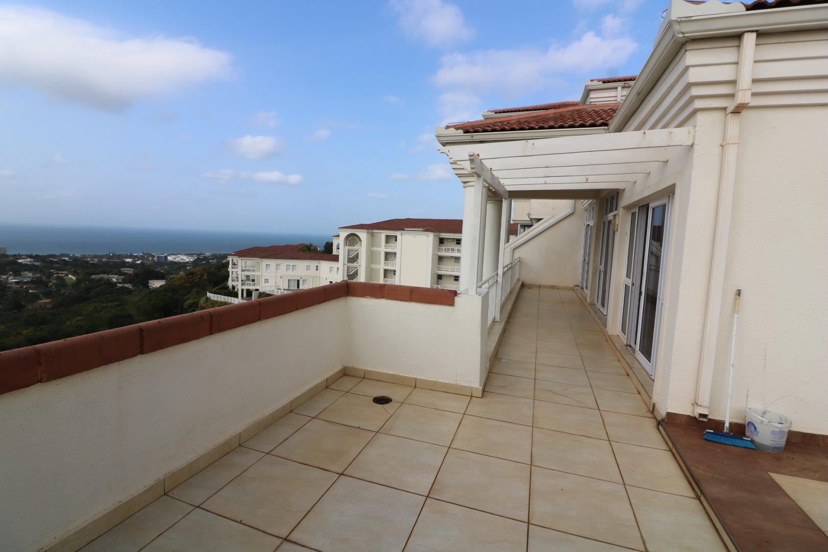 3 Bedroom Apartment / flat to rent in La Lucia P24112977917