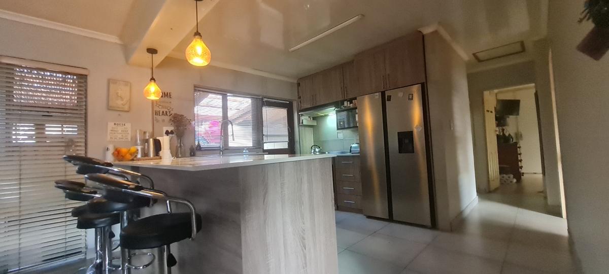 Tuscany Glen Property Property and houses for sale in Tuscany Glen