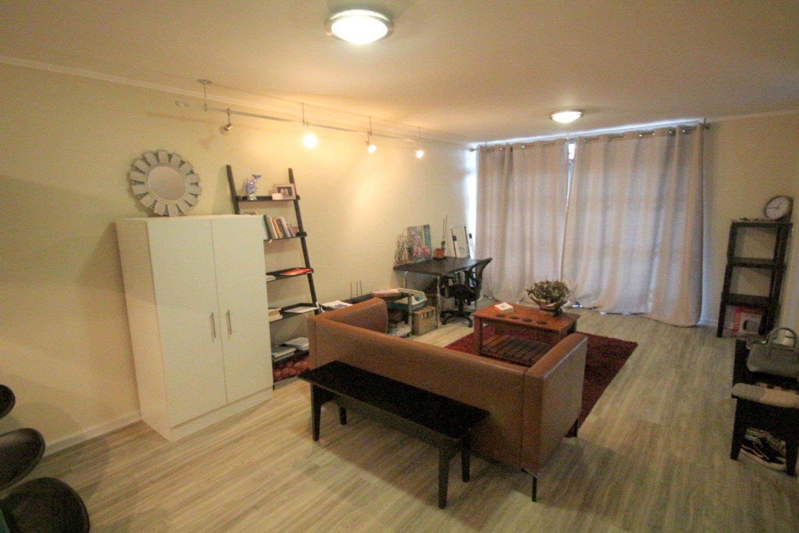 2 Bedroom Apartment / flat to rent in Claremont Upper P24112978921