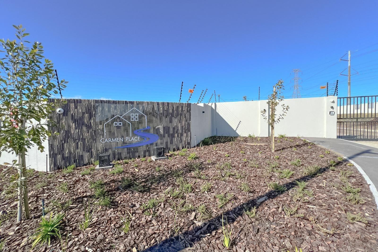 3 Bedroom House for sale in Rouxville P24112980947