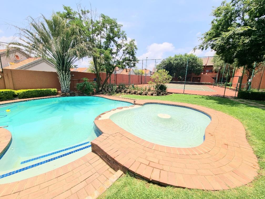Sunninghill Property Apartments / flats to rent in Sunninghill