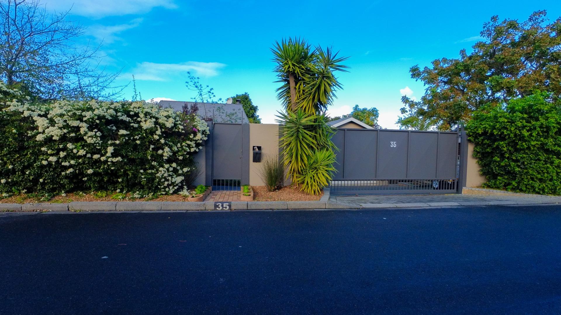 Westridge, Somerset West Property Property and houses for sale in